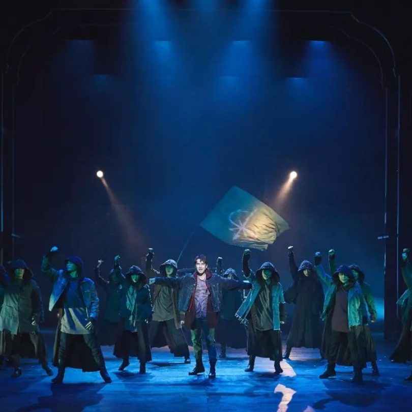 韩国原创音乐剧《达尔文·杨 恶的起源》再度开演，讲述人性的善与恶